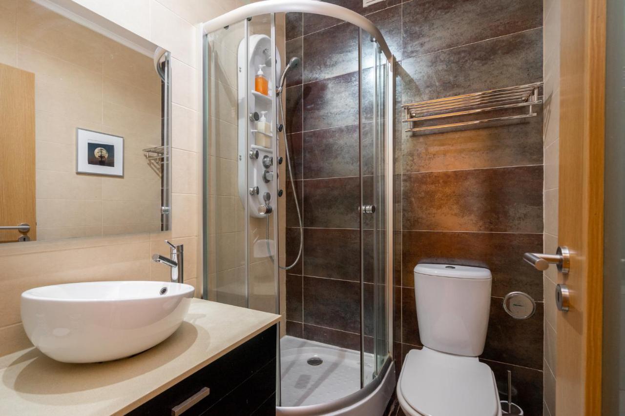 Whome Premium Family Apartment W/ Lift, Ac & Barbecue Lissabon Buitenkant foto